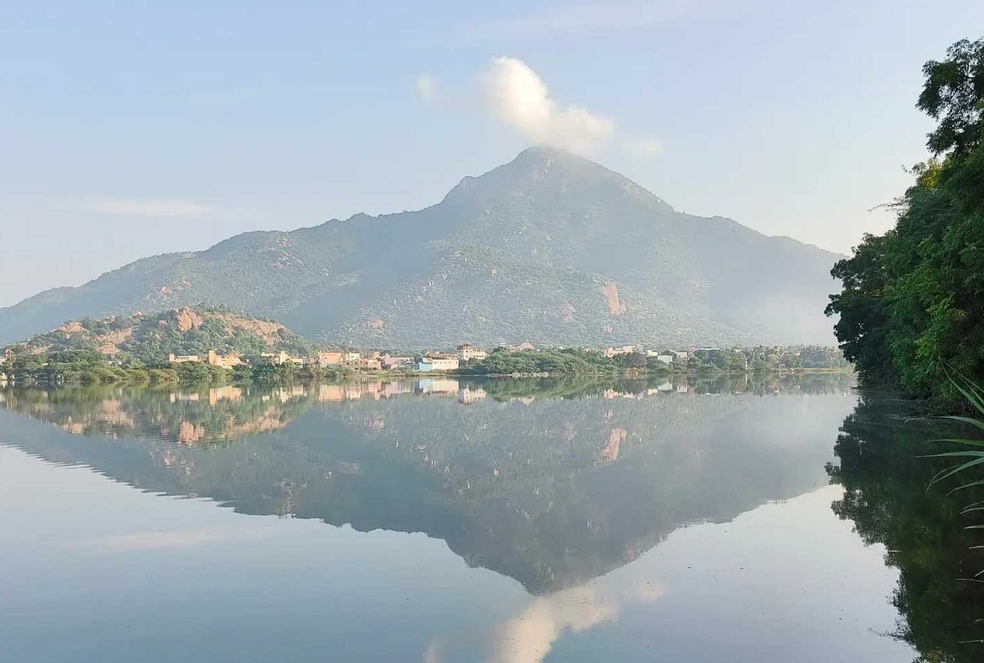 Best Places to Stay in Tiruvannamalai: Hotels, Ashram Stays & Guesthouses